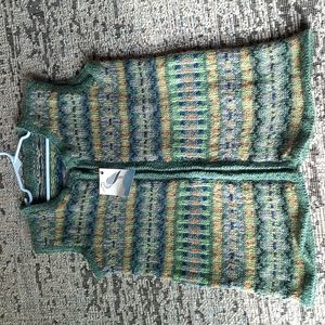 π§Ά Hand Knit Vest